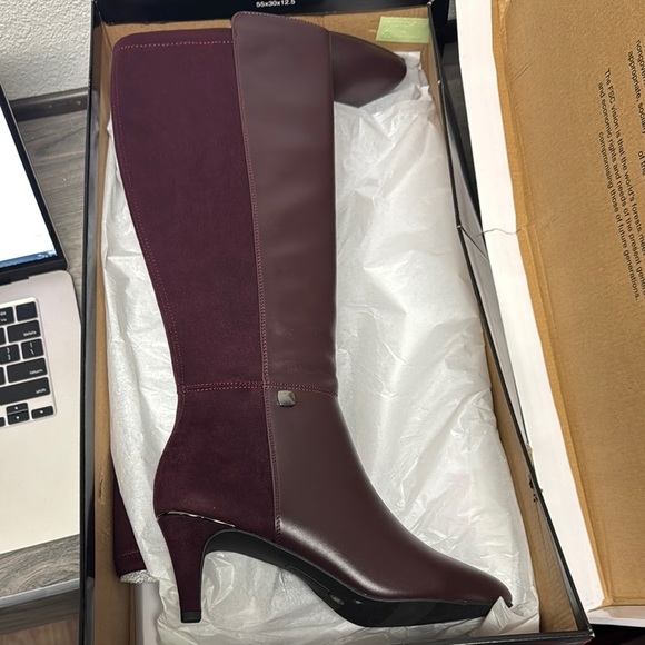 Alfani Women Hakuup Boots, Dark Berry - Picture 2 of 6